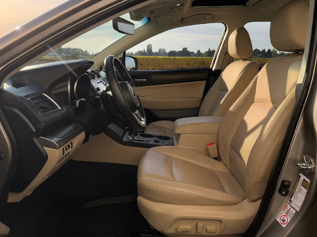 Used 2018 Subaru Outback 3.6R Limited AWD/4WD image 9