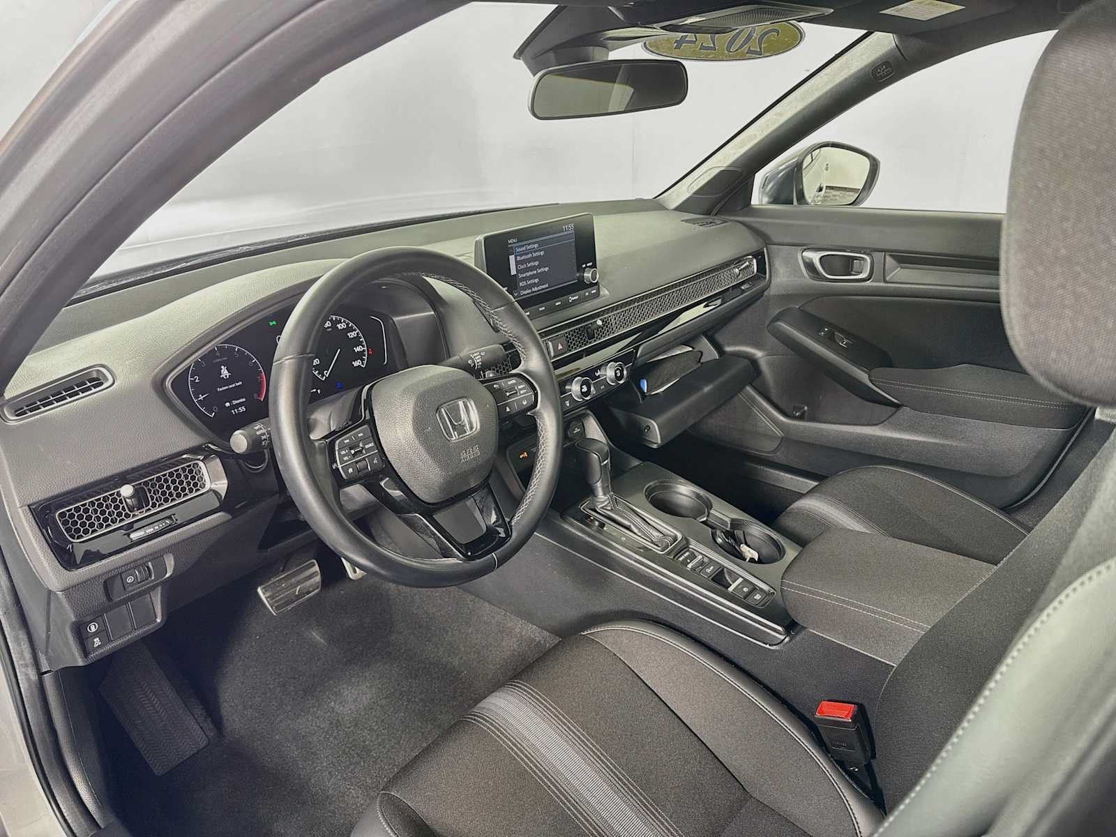 Used 2024 Honda Civic Sport image 9
