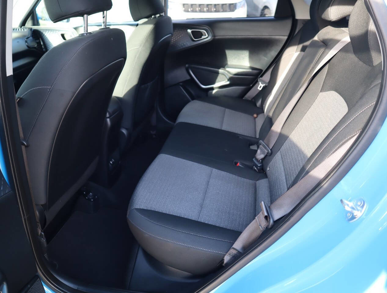 Used 2024 Kia Soul EX image 27