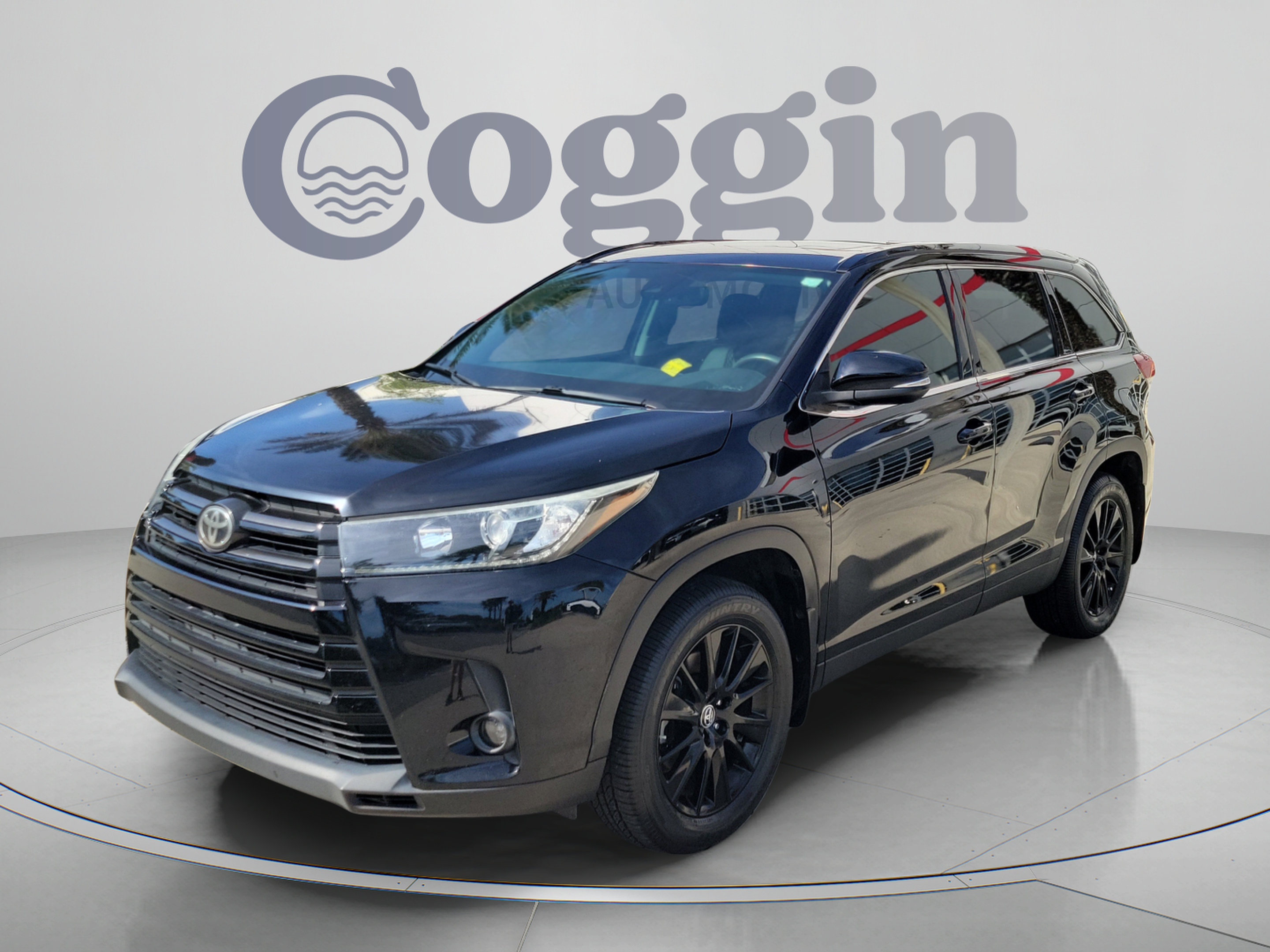 Used 2019 Toyota Highlander SE