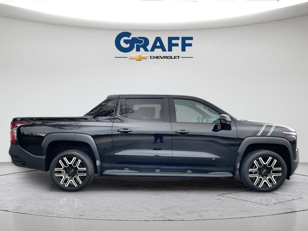 New 2026 Chevrolet Silverado EV LT w/ LPO, Dark Package Plus AWD/4WD image 9