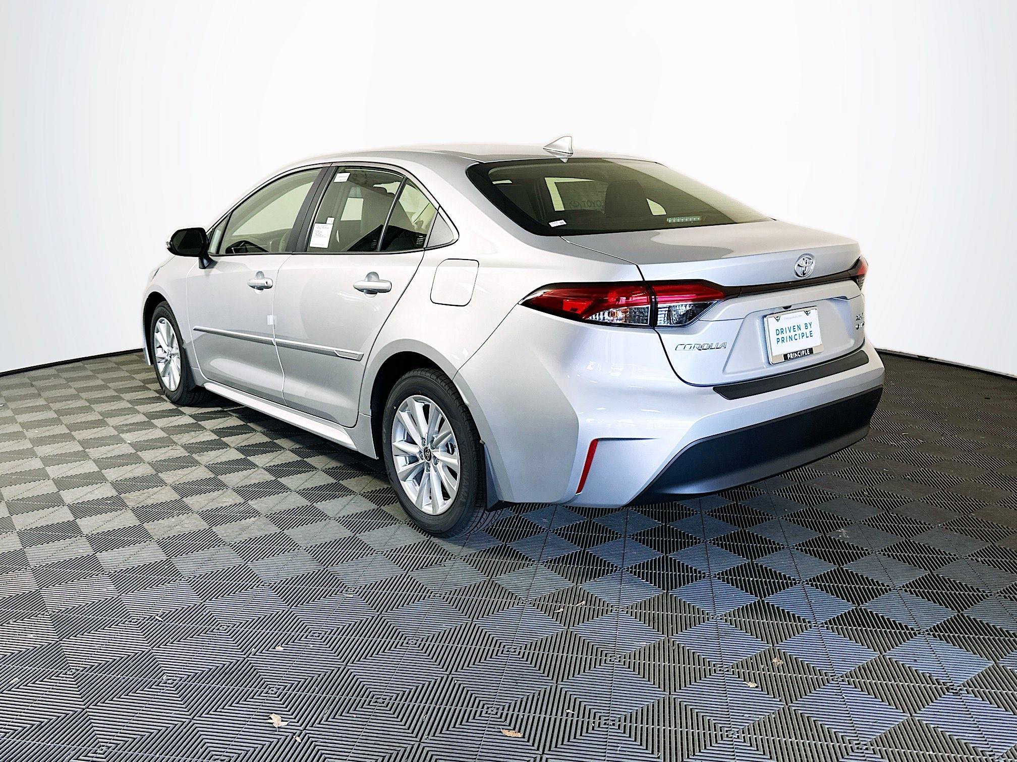 New 2026 Toyota Corolla XLE FWD image 5