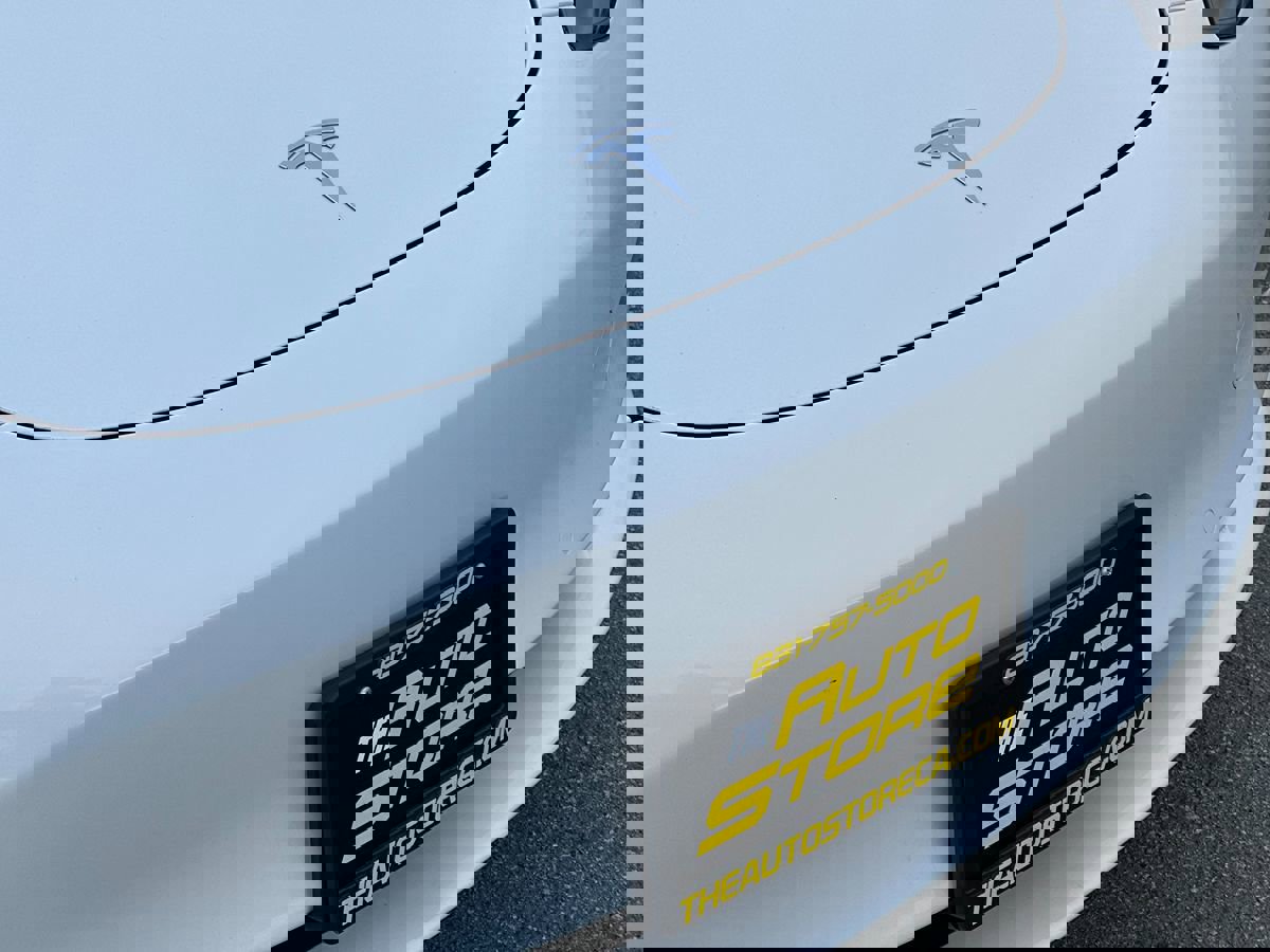 Used 2018 Tesla Model 3 Long Range image 12