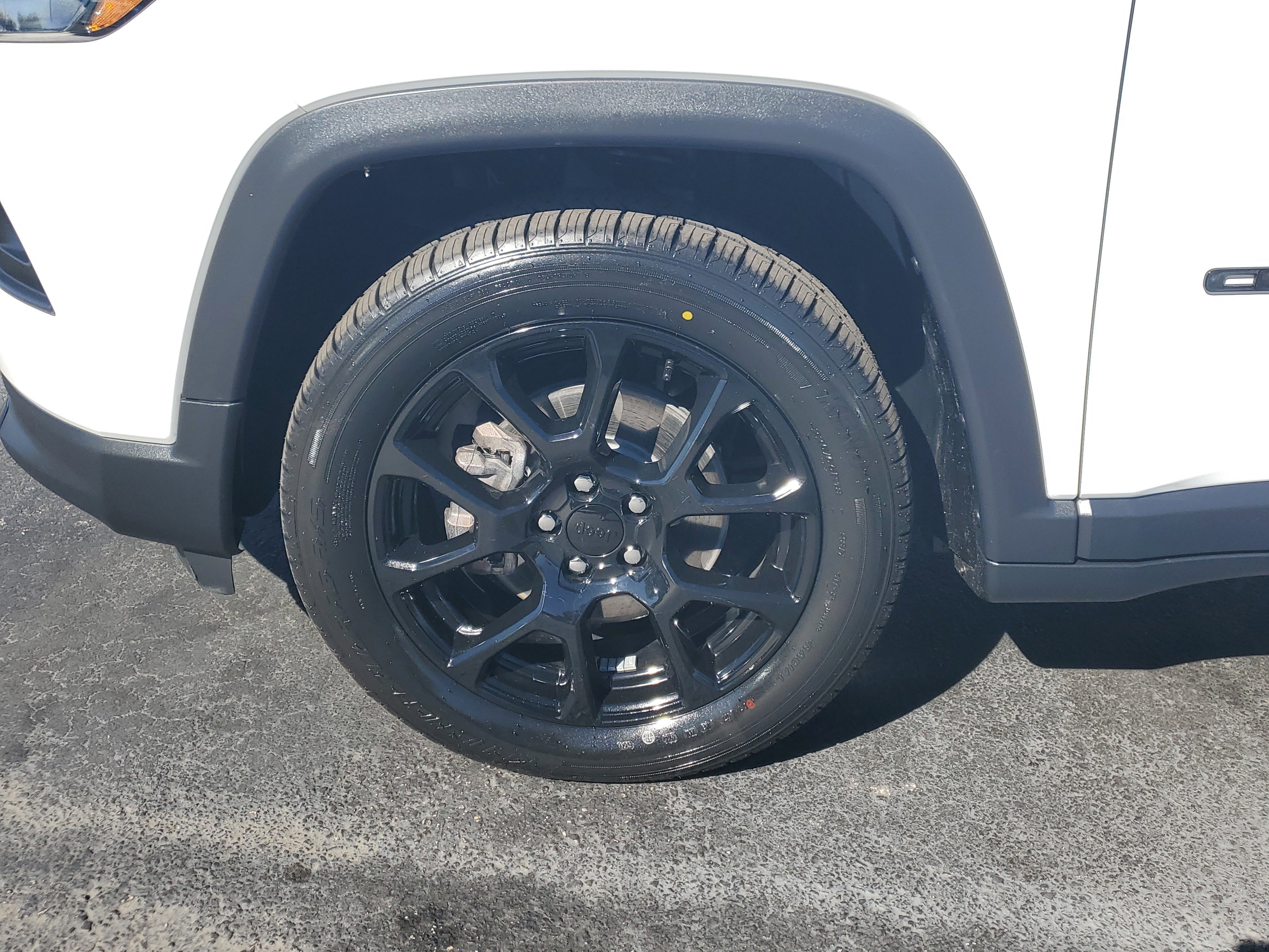 Used 2022 Jeep Compass Altitude w/ Sun and Sound Group image 5