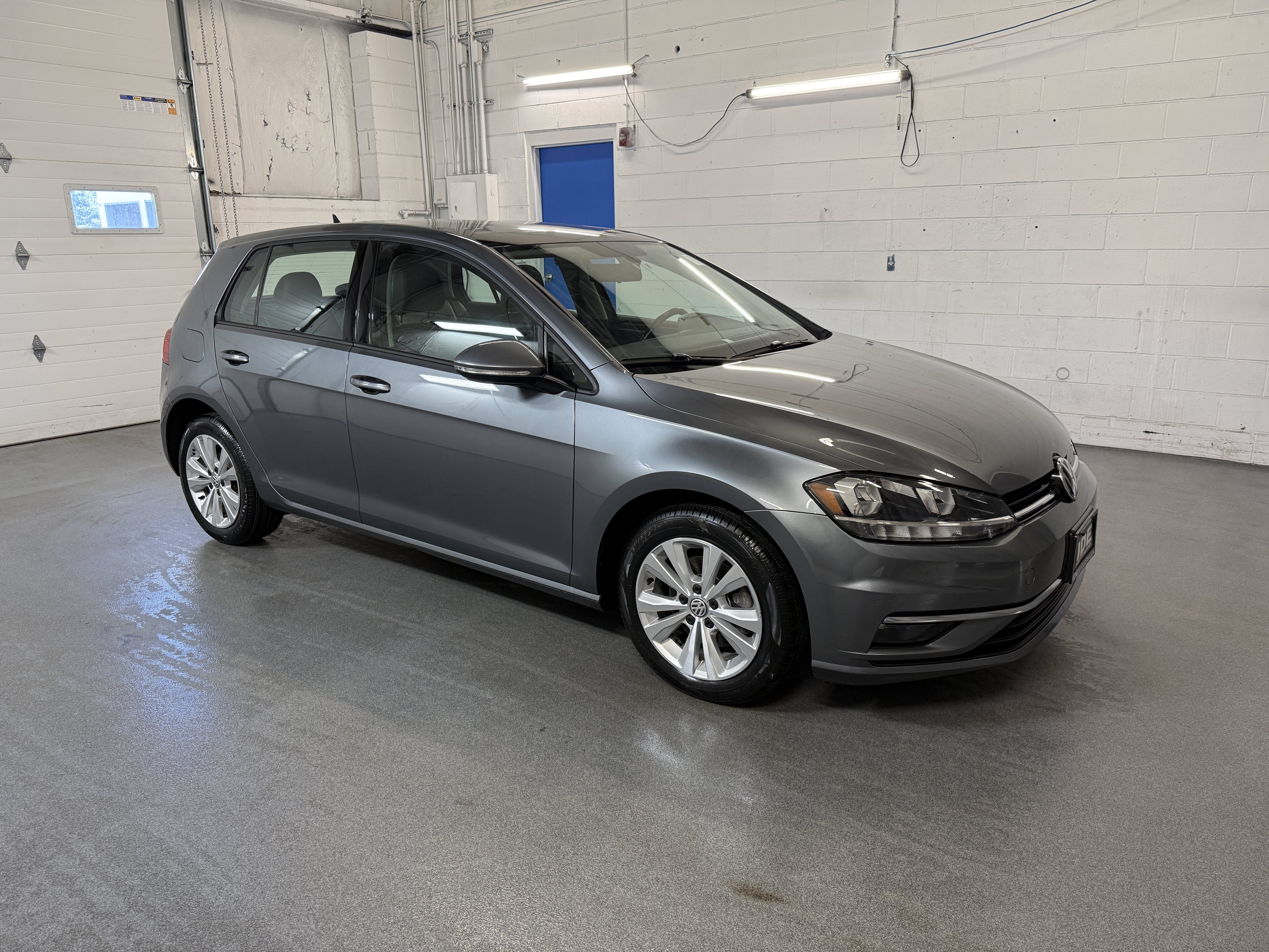 Used 2018 Volkswagen Golf SE FWD image 11