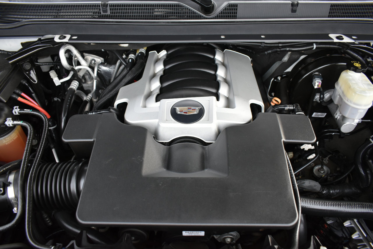 Used 2020 Cadillac Escalade ESV Premium Luxury image 52