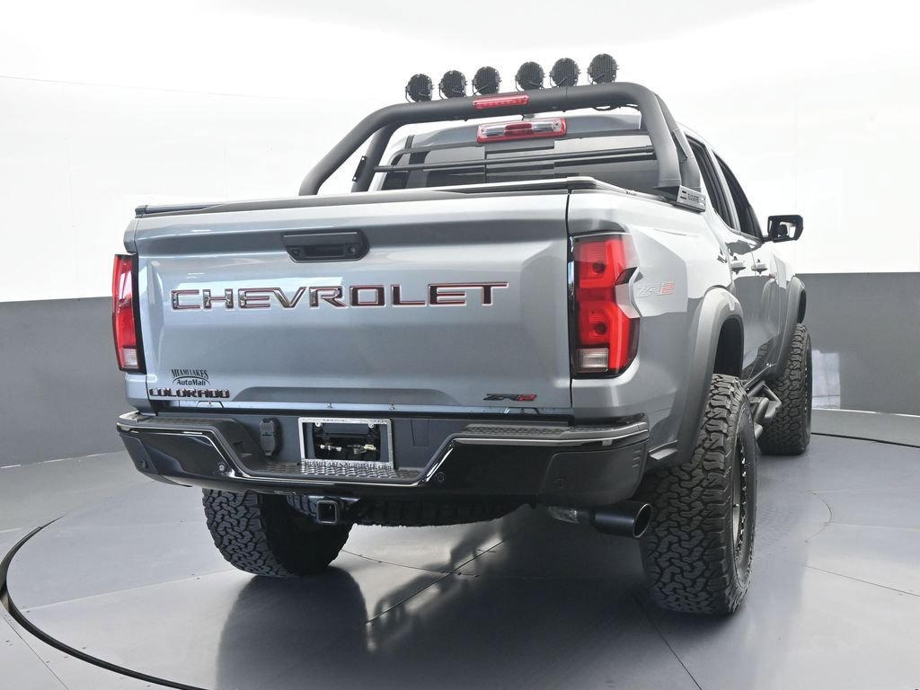 Used 2025 Chevrolet Colorado ZR2 w/ Technology Package AWD/4WD image 5