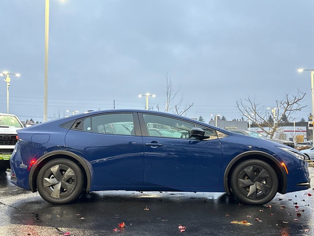 Certified 2024 Toyota Prius Prime SE image 6