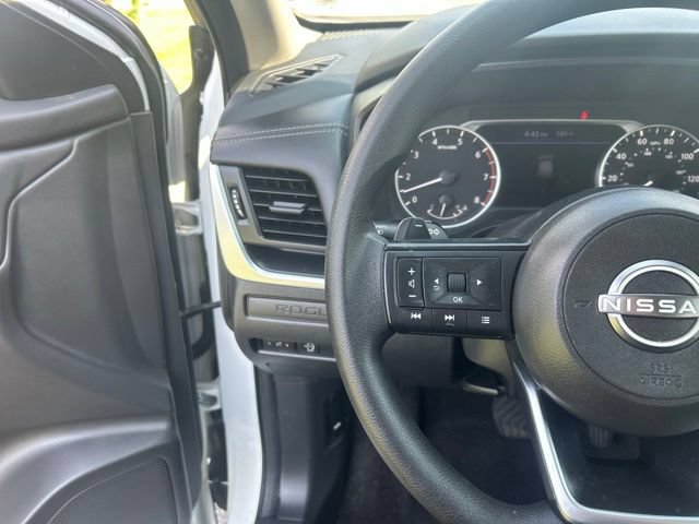 Used 2024 Nissan Rogue S AWD/4WD image 35