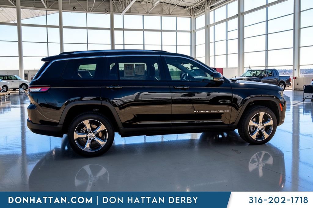Used 2021 Jeep Grand Cherokee L Limited image 36