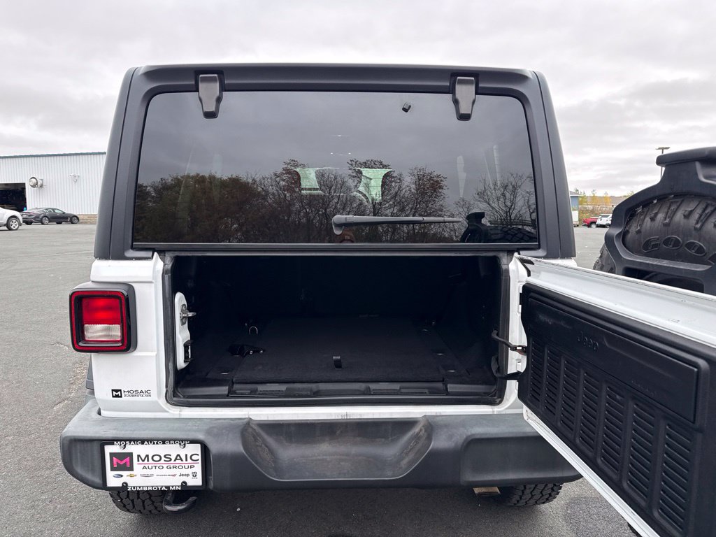 Used 2019 Jeep Wrangler Unlimited Sport S AWD/4WD image 18