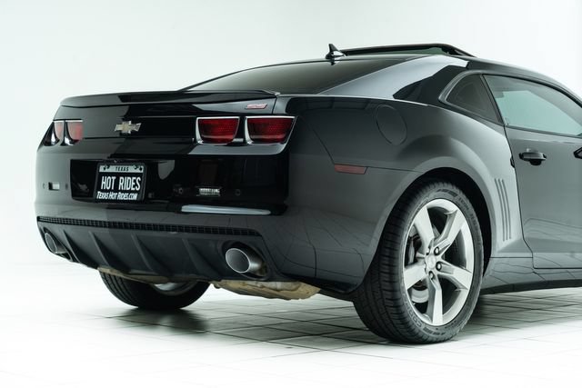 Used 2012 Chevrolet Camaro SS RWD image 14