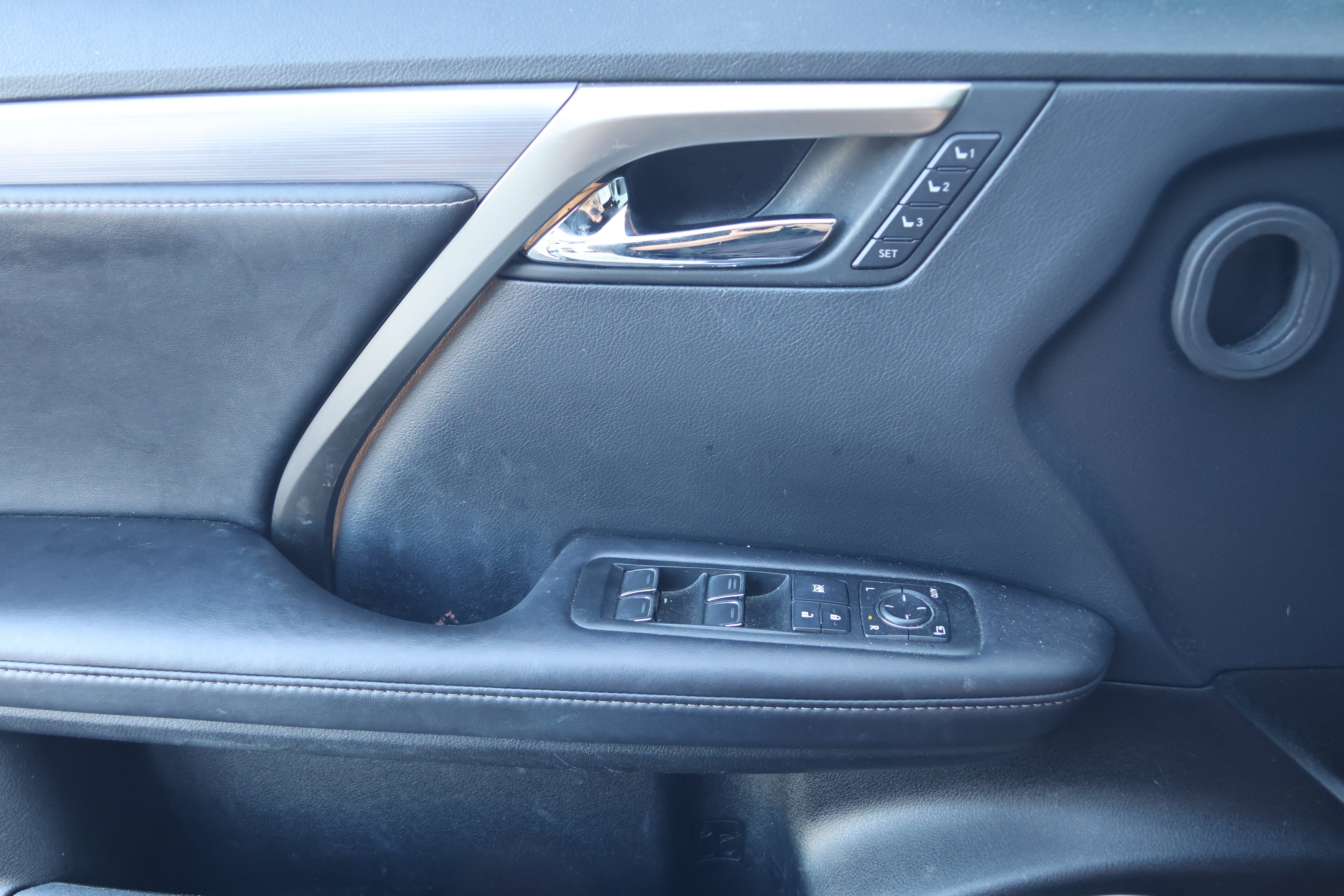 Used 2018 Lexus RX 350 F Sport w/ Accessory Package AWD/4WD image 12