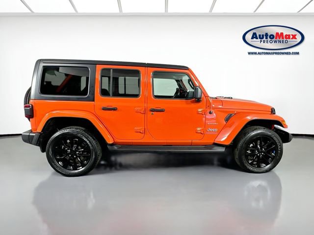 Used 2023 Jeep Wrangler Unlimited Sahara w/ Cold Weather Group AWD/4WD image 10