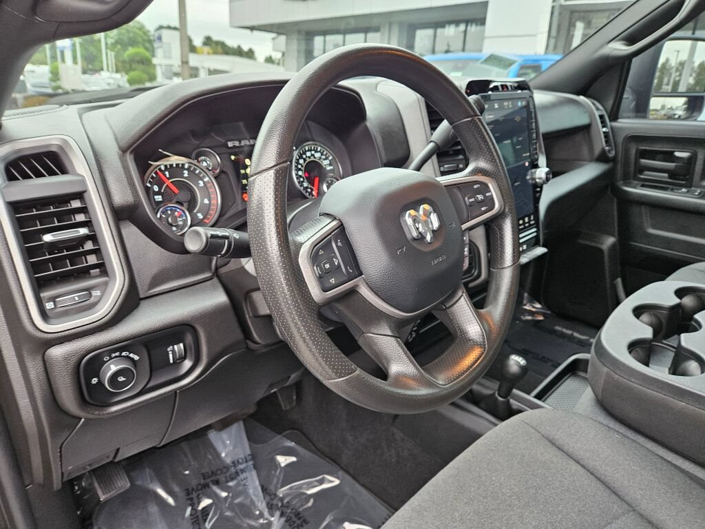 Used 2024 RAM 3500 Tradesman w/ Convenience Group AWD/4WD image 19