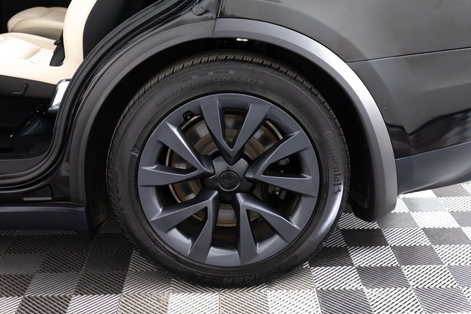 Used 2023 Tesla Model X Plaid AWD/4WD image 44