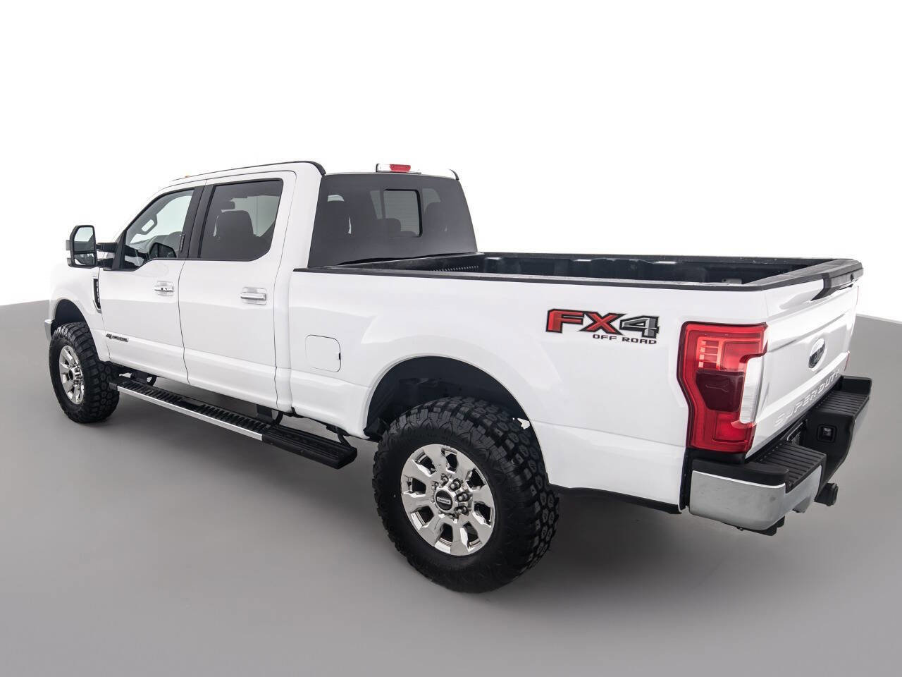 Used 2019 Ford F250 Lariat w/ Lariat Ultimate Package AWD/4WD image 7