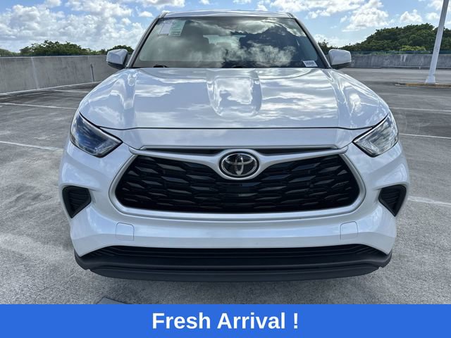 Used 2023 Toyota Highlander L FWD image 19