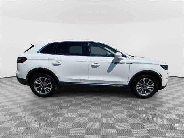 Used 2022 Lincoln Nautilus AWD w/ Premium Package image 7