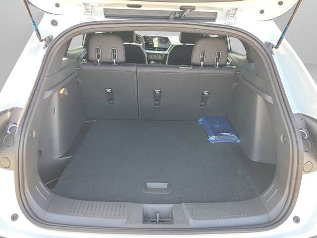 New 2026 Chevrolet Trax RS image 10