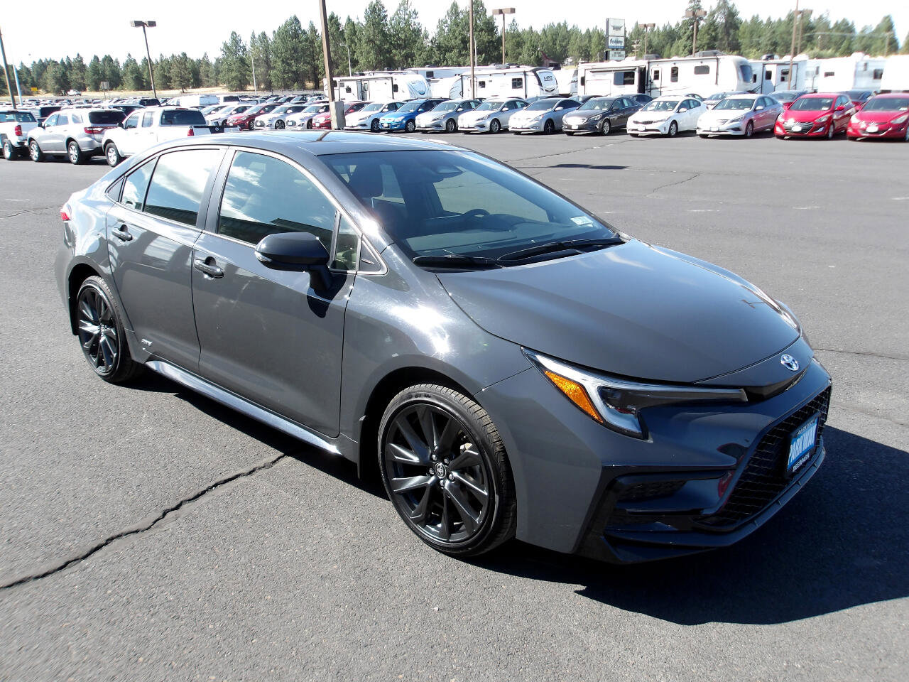 Used 2024 Toyota Corolla SE w/ SE Package AWD/4WD image 7