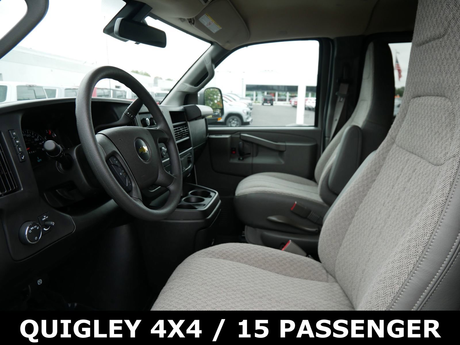 Used 2024 Chevrolet Express 3500 LT w/ LT Preferred Equipment Group image 8