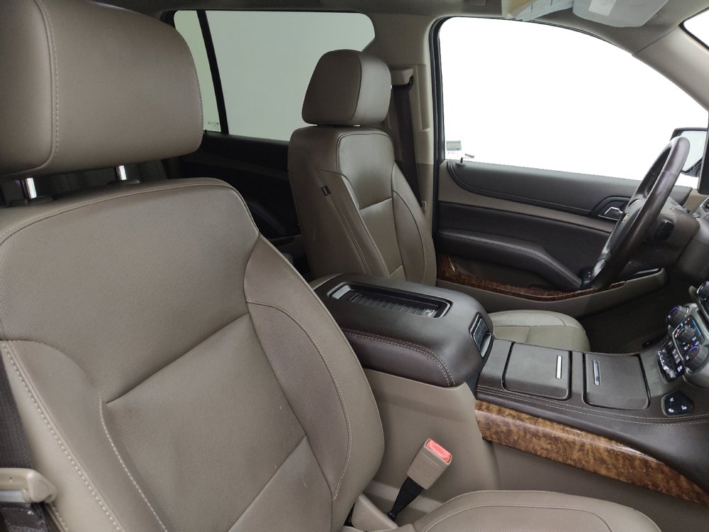 Used 2017 Chevrolet Suburban Premier AWD/4WD image 21