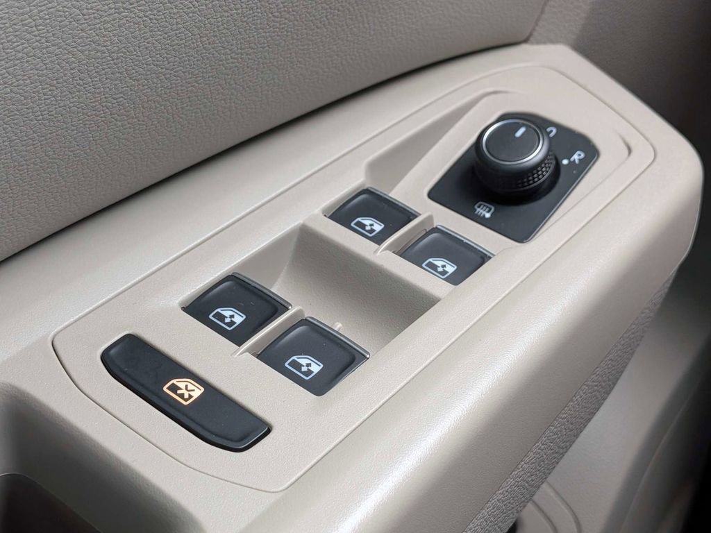 Used 2019 Volkswagen Atlas SE w/ Towing Package FWD image 26