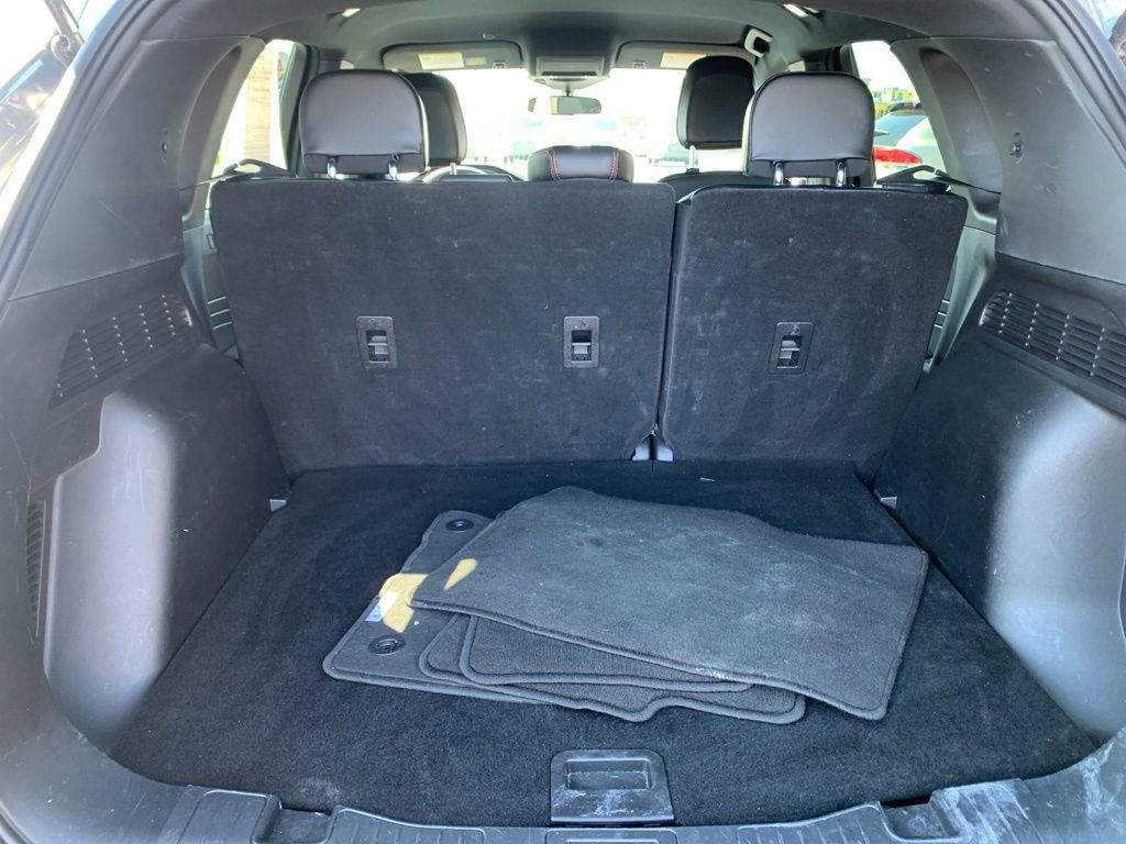 Used 2025 Ford Escape ST-Line image 14