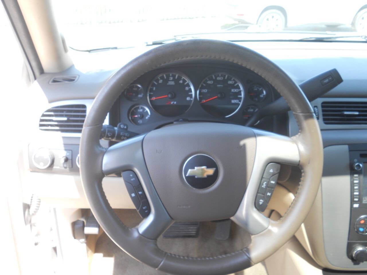Used 2013 Chevrolet Suburban LT AWD/4WD image 14