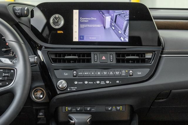 Used 2025 Lexus ES 350 w/ Premium Package image 7