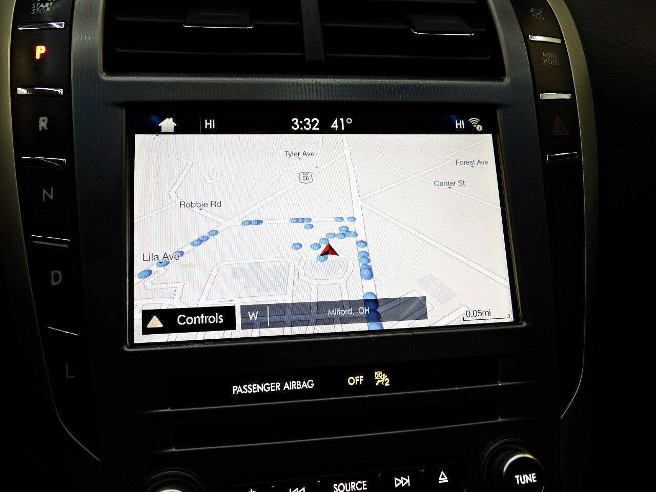 Used 2017 Lincoln MKZ Reserve image 17