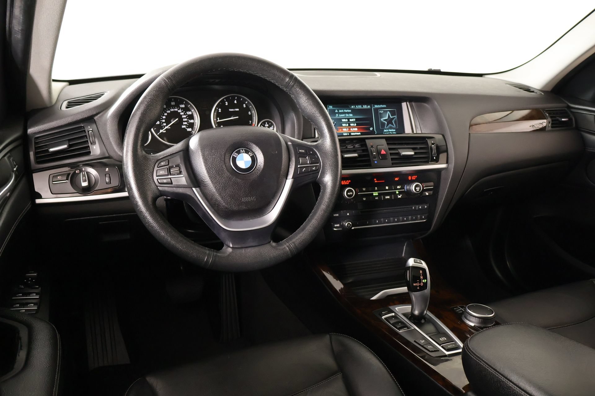 Used 2017 BMW X3 xDrive28i AWD/4WD image 2