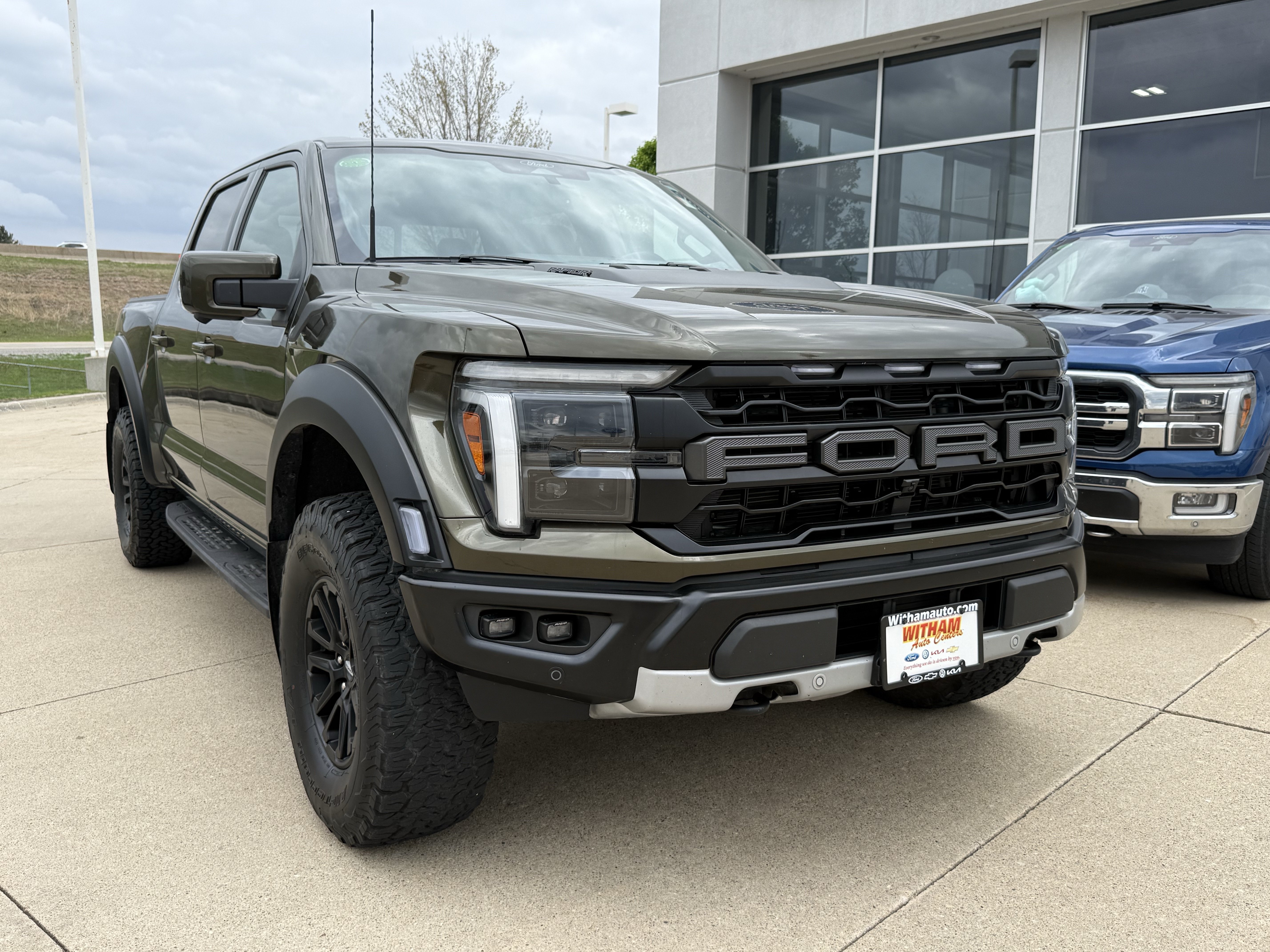 Used 2024 Ford F150 Raptor AWD/4WD image 2