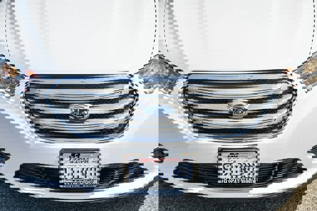 Used 2013 Ford Taurus SE image 5