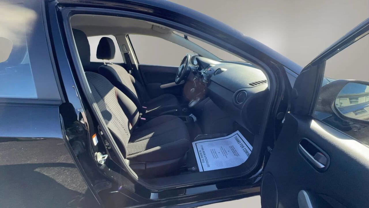 Used 2011 MAZDA MAZDA2 Touring image 7