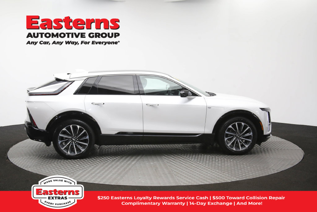 Used 2024 Cadillac Lyriq Sport RWD image 48