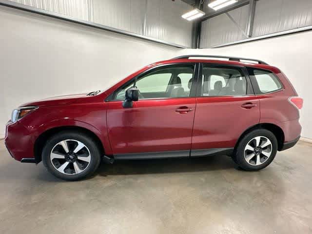 Used 2018 Subaru Forester 2.5i w/ Alloy Wheel Package AWD/4WD image 2