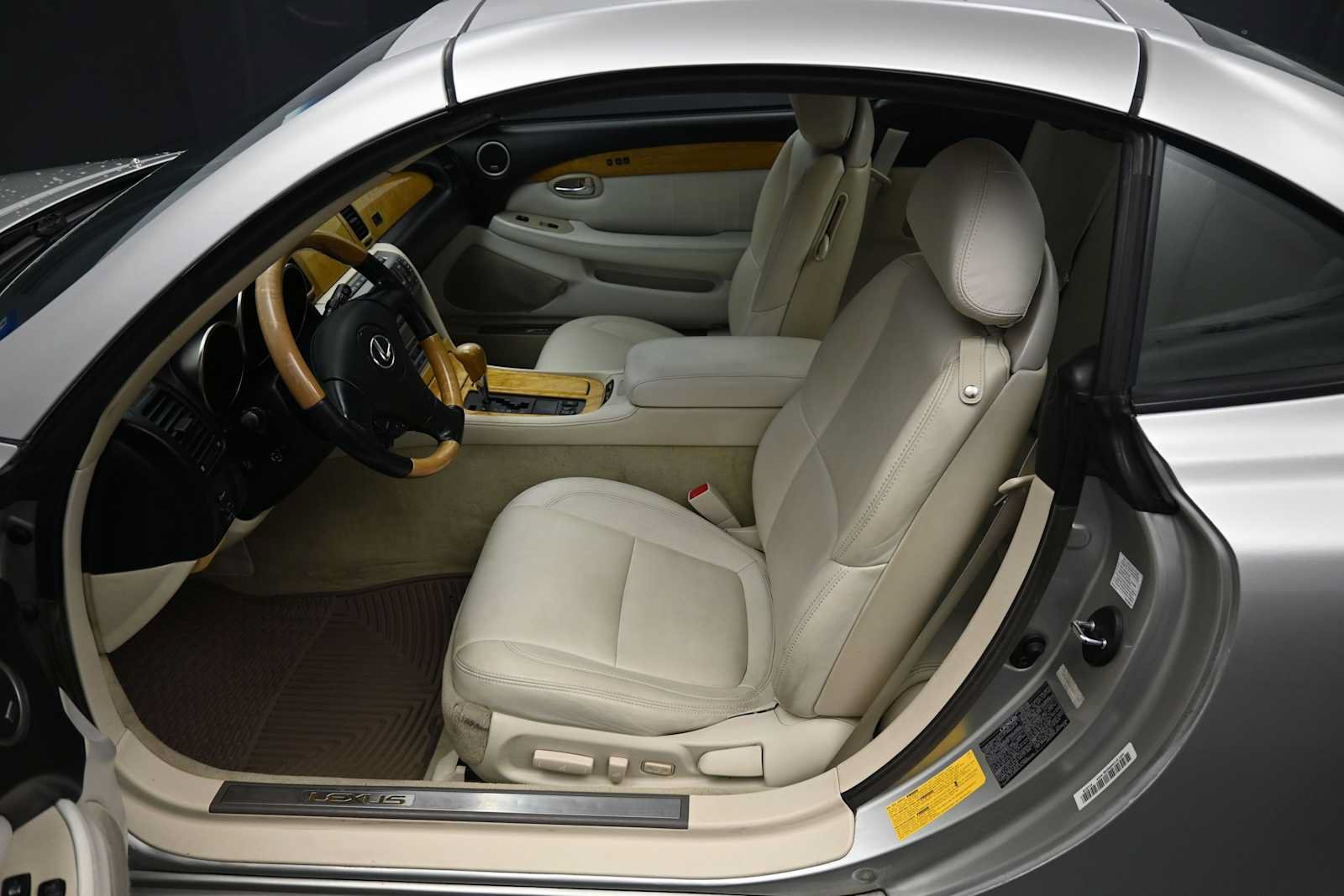 Used 2003 Lexus SC 430 Convertible RWD image 24