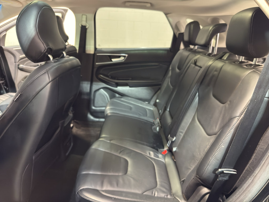 Used 2015 Ford Edge Titanium AWD/4WD image 27