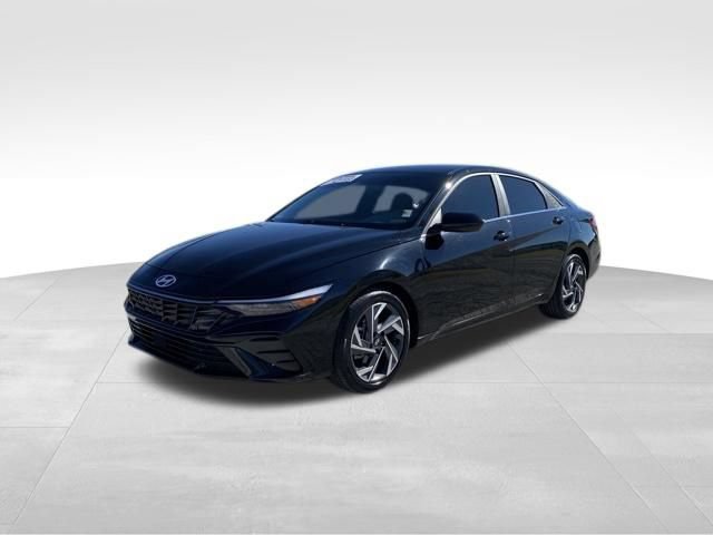 Used 2025 Hyundai Elantra SEL