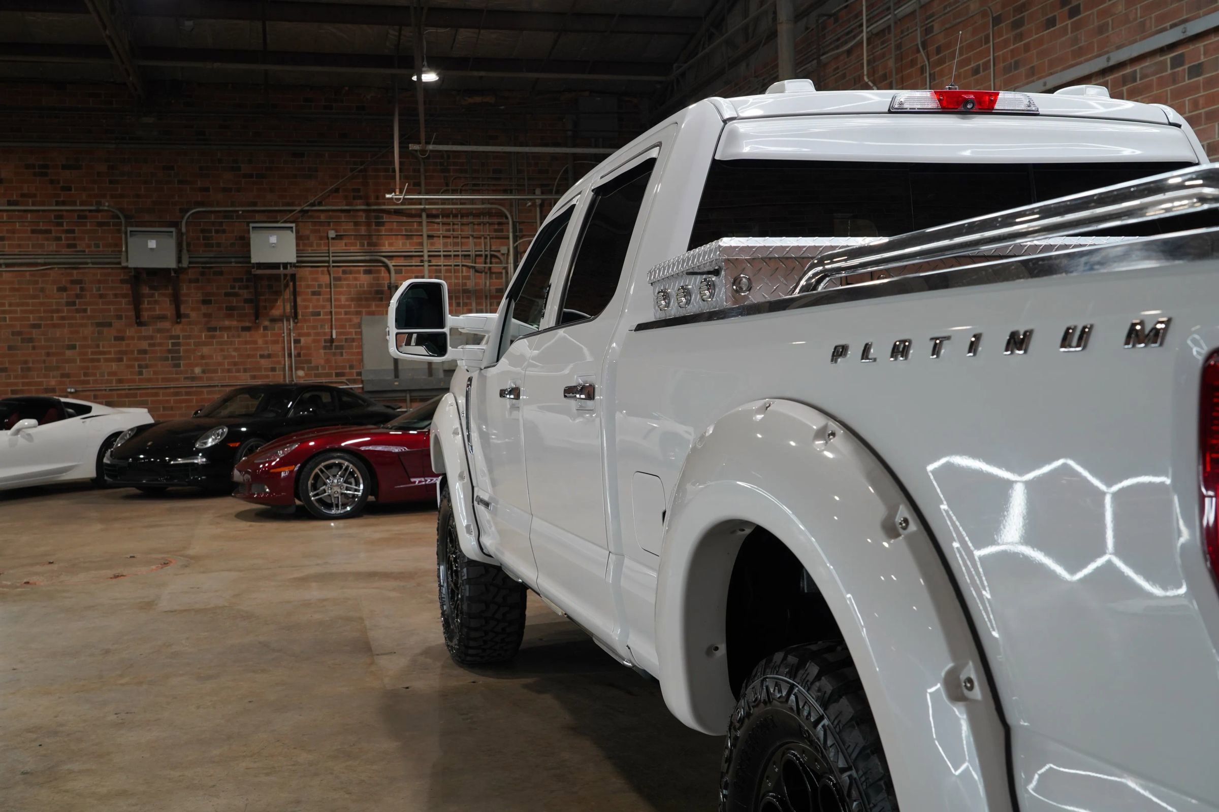 Used 2020 Ford F350 Platinum w/ FX4 Off-Road Package image 17