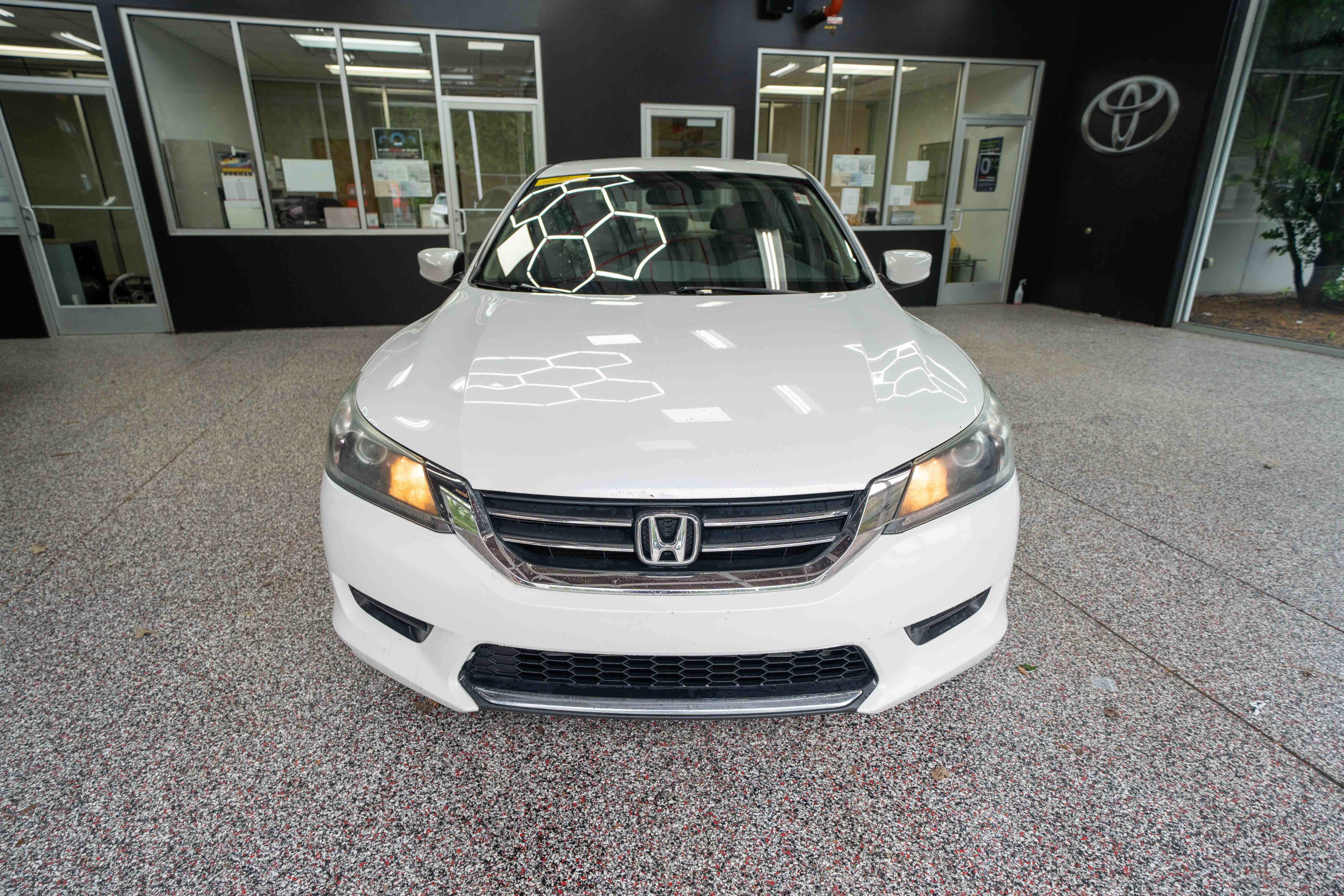 Used 2014 Honda Accord LX image 6