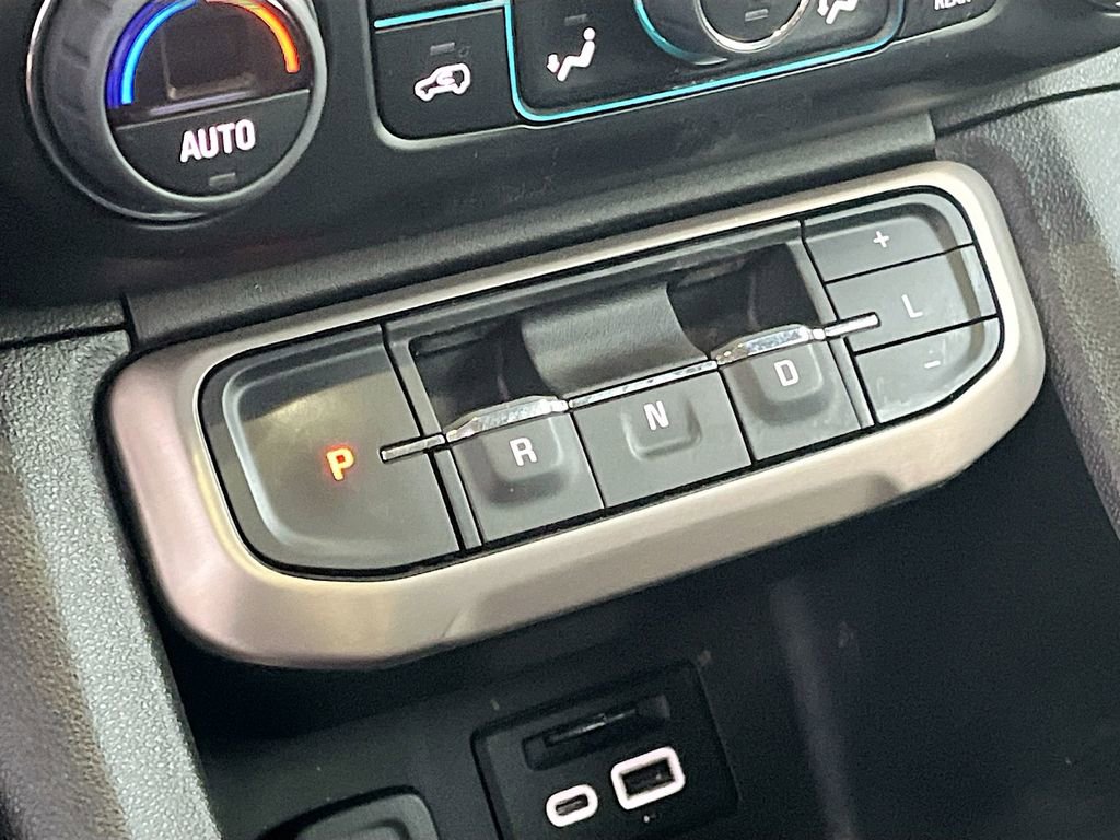 Used 2022 GMC Acadia Denali w/ Denali Technology Package image 17