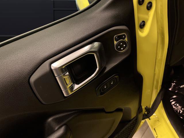 Used 2024 Jeep Wrangler Unlimited image 25