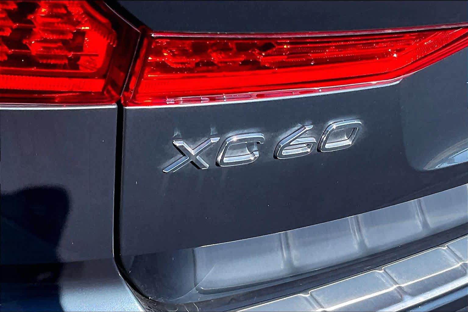 Used 2022 Volvo XC60 B6 Inscription w/ Advanced Package AWD/4WD image 30