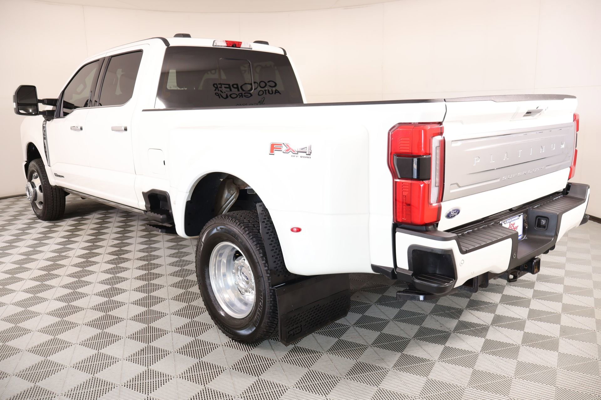 Used 2024 Ford F350 Platinum image 25