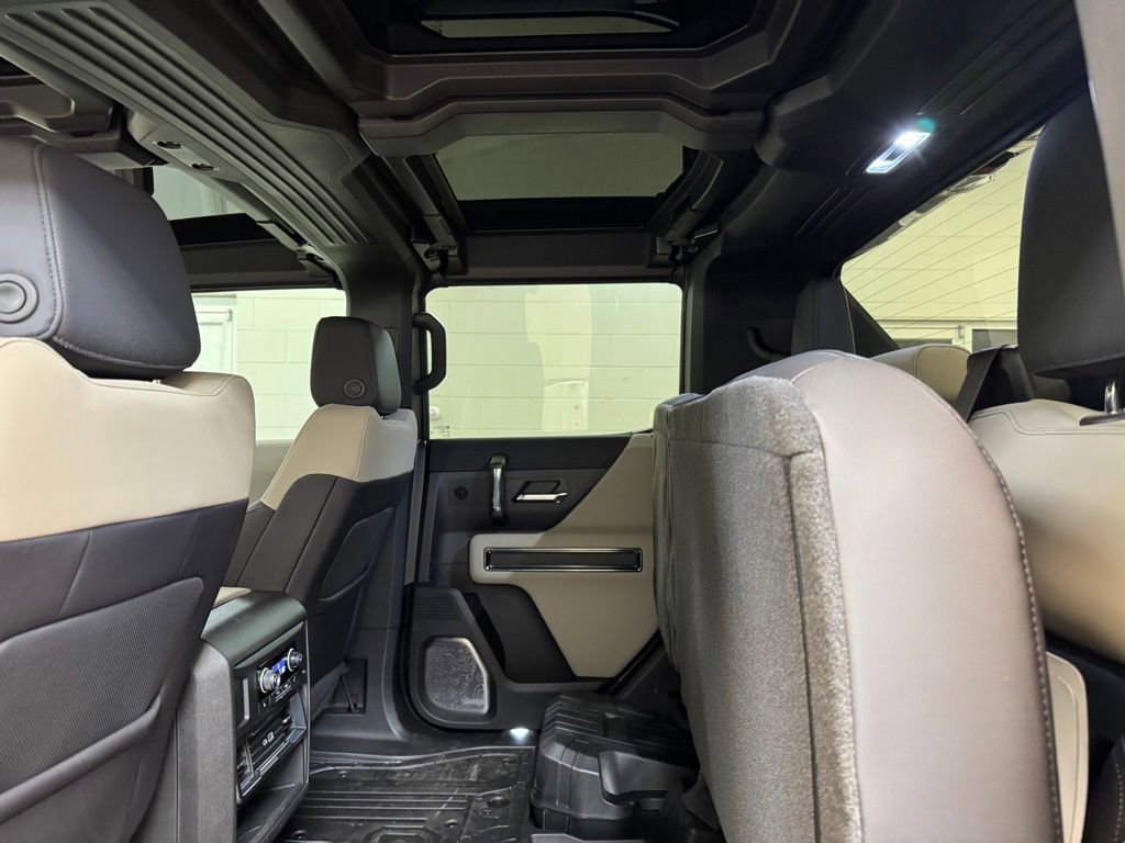 New 2026 GMC Hummer EV 4x4 Crew Cab image 17