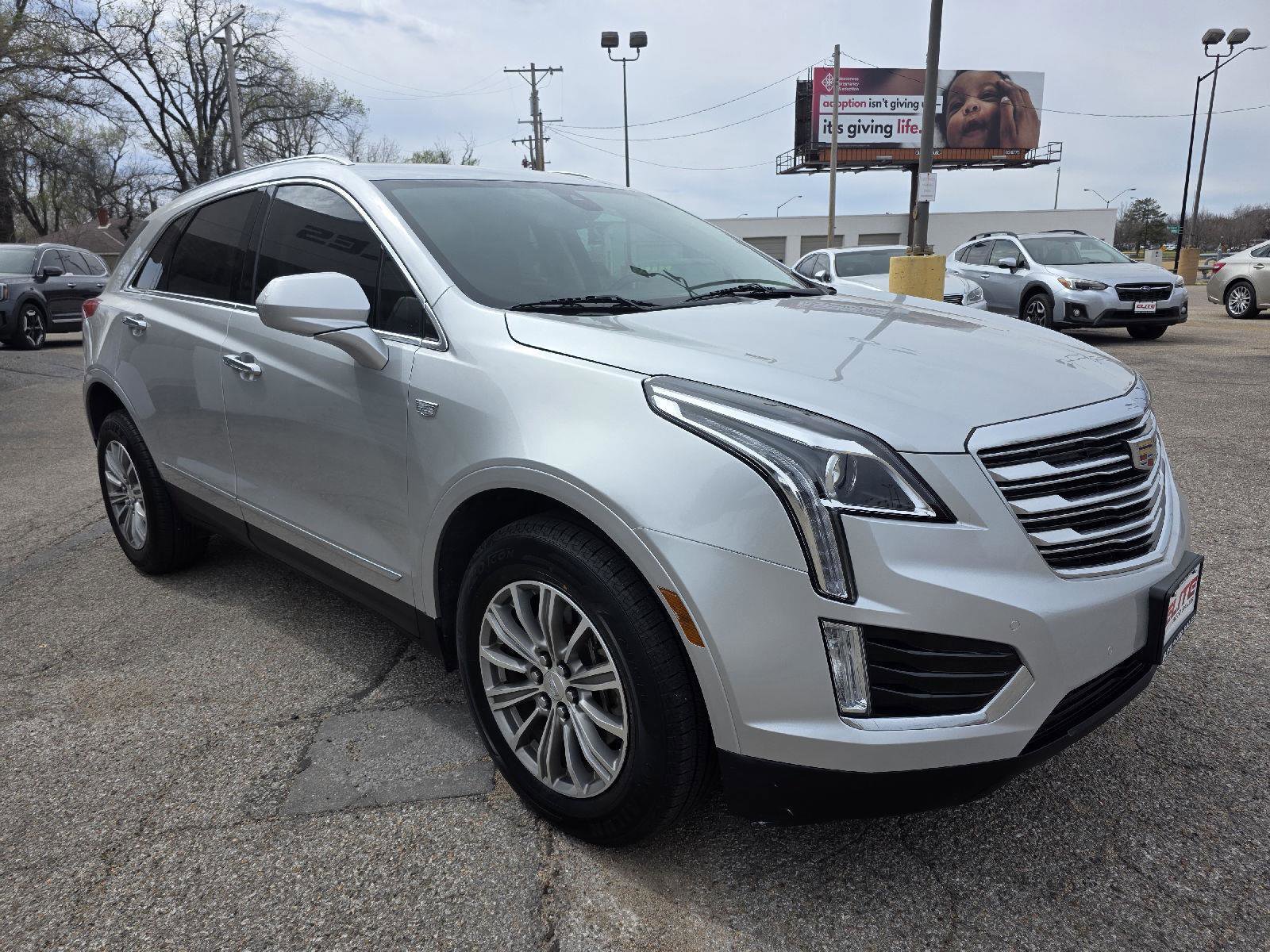 Used 2019 Cadillac XT5 Luxury FWD image 3