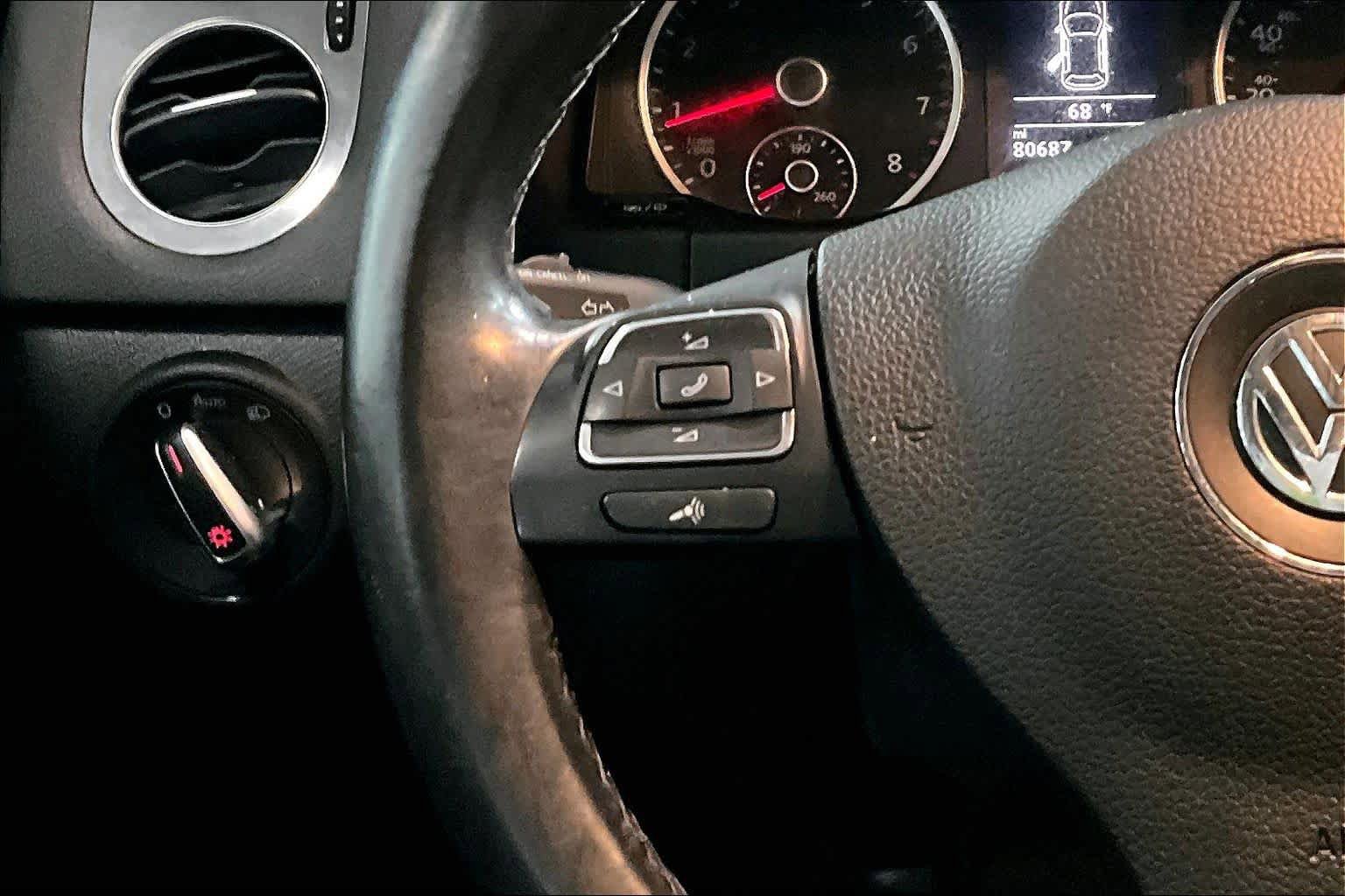 Used 2017 Volkswagen Tiguan S AWD/4WD image 23